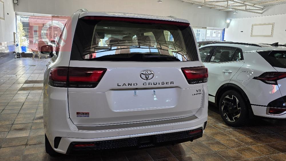 تويوتا لاندكروزر